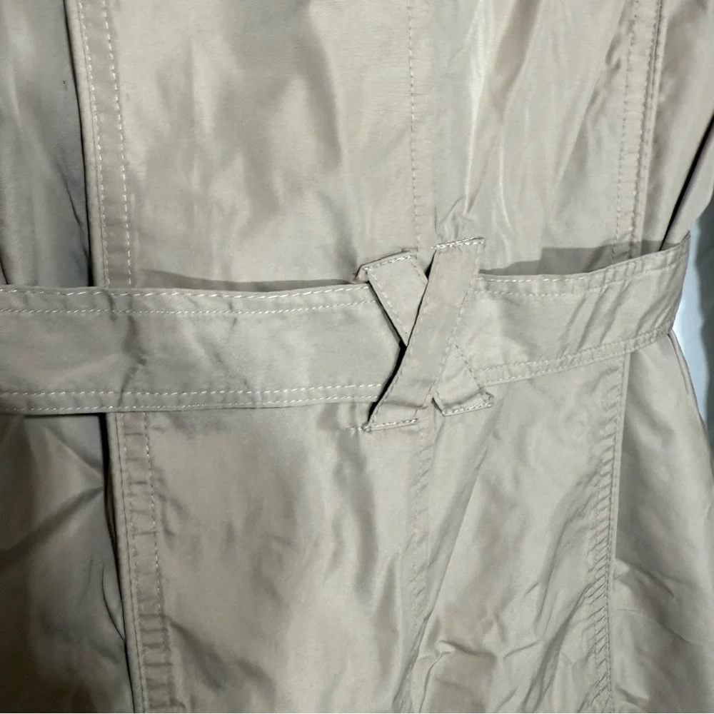 Girls Beige Trench Coat with Belted Waist Button Closure Removable Hood Size 7/8